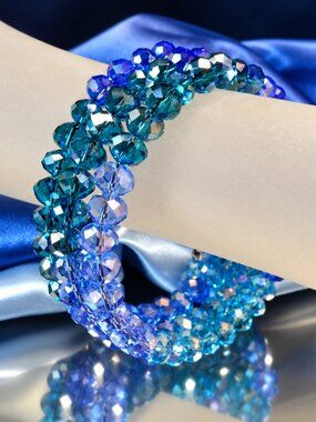 1980s Caribbean Blues Swarovski Austrian Crystal Rondelle Vintage Wrap Bracelet